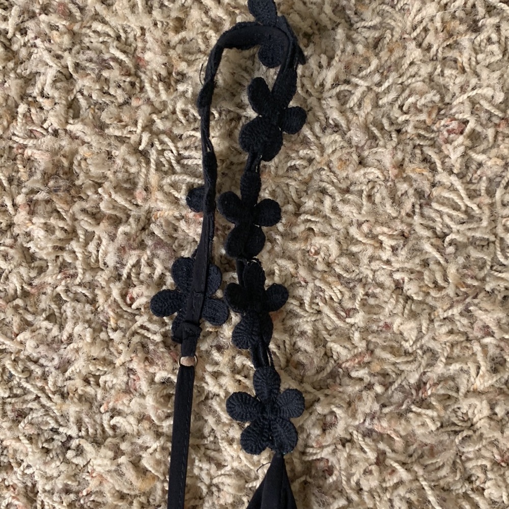 Black dress - Picture 2 of 3